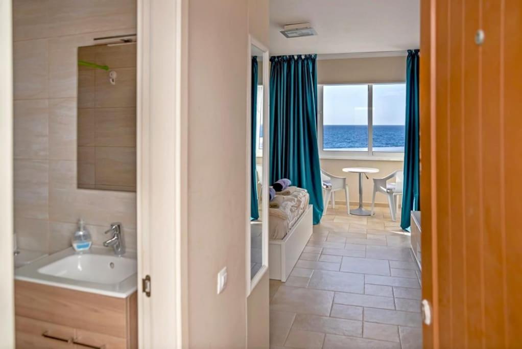 First Line Ocean View Studio Puerto de Santiago  Exterior photo
